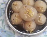 A picture of step 4 of Rice rasgulla.