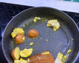 Hình bước làm 2 của món Cajun cho một ngày thèm bia