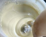 Foto del paso 2 de la receta: Budín de uvas, peras y leche condensada