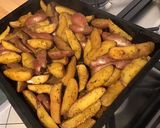 Une image de l'étape 5 de Pommes de terre roseval façon potatoes revisitées aux herbes et épices.
