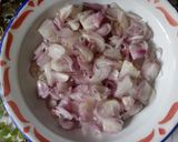 Foto langkah ke 1 dari resep Kue Bawang Gurih Renyah.