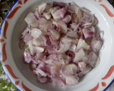 Foto langkah ke 1 dari resep Kue Bawang Gurih Renyah.