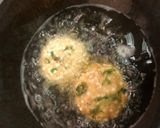 A picture of step 5 of Kairi coconut chutney stuffed Sabudana bomb.