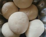 A picture of step 3 of Gujarati samosa.