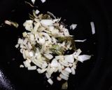 A picture of step 1 of Green beans fry.