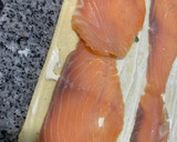 Foto del paso 7 de la receta: Brazo de gitano de salmón exprés