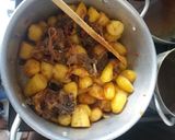 A picture of step 2 of Potato 🥔 porridge.