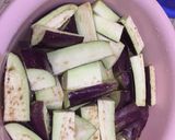 Foto langkah ke 1 dari resep Terong Teri Pedas.