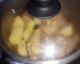 Foto del paso 5 de la receta: Fricasé de pollo con crema de su misma salsa