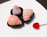 Foto del paso 3 de la receta: Fresas bañadas en chocolate 🍫