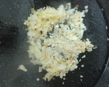 Foto del paso 1 de la receta: Fideuà negra de marisco