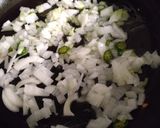 Foto del paso 1 de la receta: Huevo a la mexicana con nopales