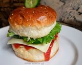 A picture of step 4 of Shami cheese burger.