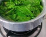 A picture of step 2 of Egg spinach curry.