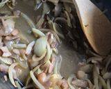 Une image de l'étape 2 de Pintade en cocotte Magimix champignons 🍄 et crème ultra fondante.