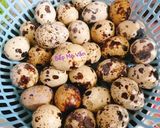 Hình bước làm 1 của món Trứng cút lộn xào me