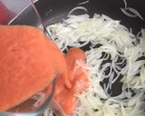 Foto del paso 2 de la receta: Sopa de cebolla, zanahoria y papa 🥕