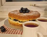 عکس مرحله 15 از دستور کیک اسفنجی ابری با فیلینگ خامه و بلوبری🫐🍰