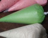 Foto langkah ke 6 dari resep Bolu Kukus Mekar Semangka.