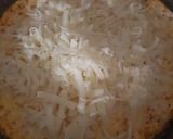 A picture of step 2 of Tuna roll omelette.
