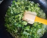 Foto del paso 2 de la receta Empanada de brócoli y champiñón