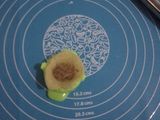 Pastel mini isi abon atau coklat