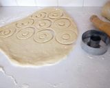 A picture of step 5 of Doughnuts.