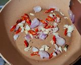 Foto langkah ke 2 dari resep Tumis Tempe Gembus Kecap Pedas.