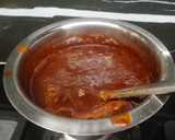 A picture of step 3 of Tamarind dates chutney.