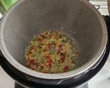 Foto del paso 1 de la receta: Arroz con marisco olla gm una persona