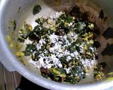 முருங்கைக் கீரை பொரியல் (Murunkai keerai poriyal recipe in tamil) ரெசிபி ஸ்டேப் 2 புகைப்படம்