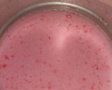 Foto langkah ke 2 dari resep Puding Strawberry.