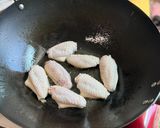 A picture of step 2 of Cola Cola Wings.