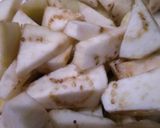 A picture of step 1 of Baingan aloo.