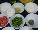 A picture of step 1 of White sauce pasta.