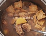 Foto langkah ke 7 dari resep Semur Ayam Kentang Tahu.