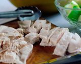 รูปขั้นตอนการทำที่ 2 ของ สลัดแอปเปิ้ลอกไก่ซีฟู้ด