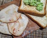 Foto langkah ke 3 dari resep Chicken Pastrami Sandwich wit Smashed Avocado Cheese.