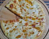 A picture of step 10 of Mango pie.