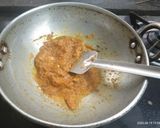 A picture of step 2 of Simple Masala Prawn Curry.