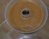 Foto langkah ke 4 dari resep Bolu Karamel Kukus.