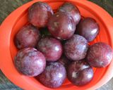 Foto del paso 1 de la receta: Mermelada de ciruelas en microondas