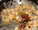 A picture of step 7 of Soya chunk fried rice.