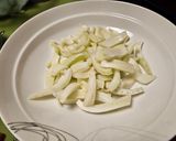 Foto del passaggio 5 della ricetta Insalata di cachi, rucola e finocchi