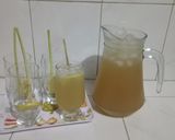 Foto langkah ke 4 dari resep Lemongrass Lemonade minuman khas Vietnam.