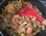 Gambar langkah 5 resipi Nasi Goreng Cina.