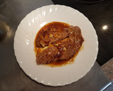 Foto del paso 4 de la receta: Filete de ternera a la plancha con salsa de limón y ajo