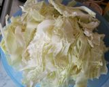 Leveses kelkáposzta grillkolbásszal recept fázis 1 fotója