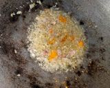 Foto langkah ke 3 dari resep Mie Telor Goreng.