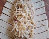 A picture of step 3 of Chicken fish bread.